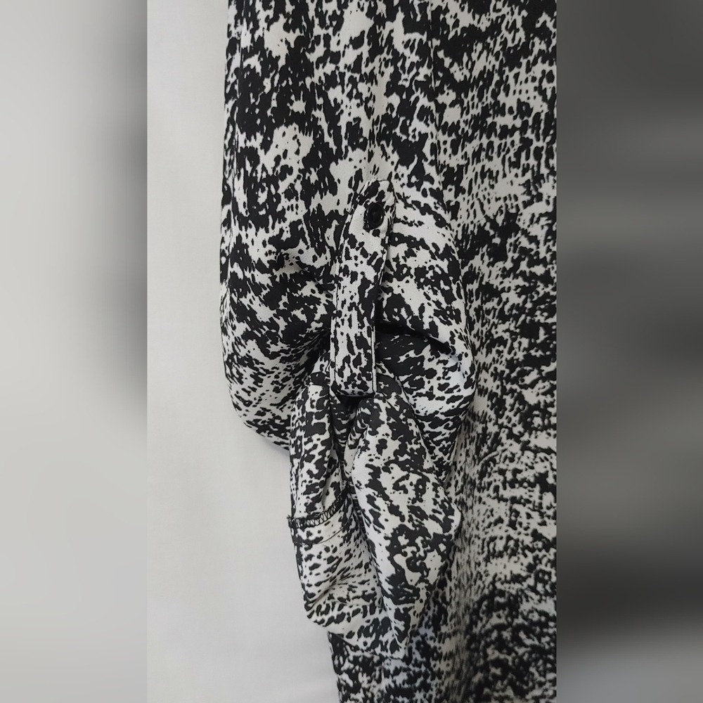 Kenneth Cole Select Tunic - Picture 5 of 8